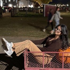 Meet your Posher, Nicole